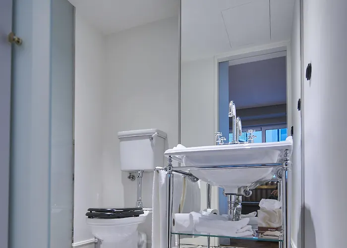 O Artista By Europe * Lisboa